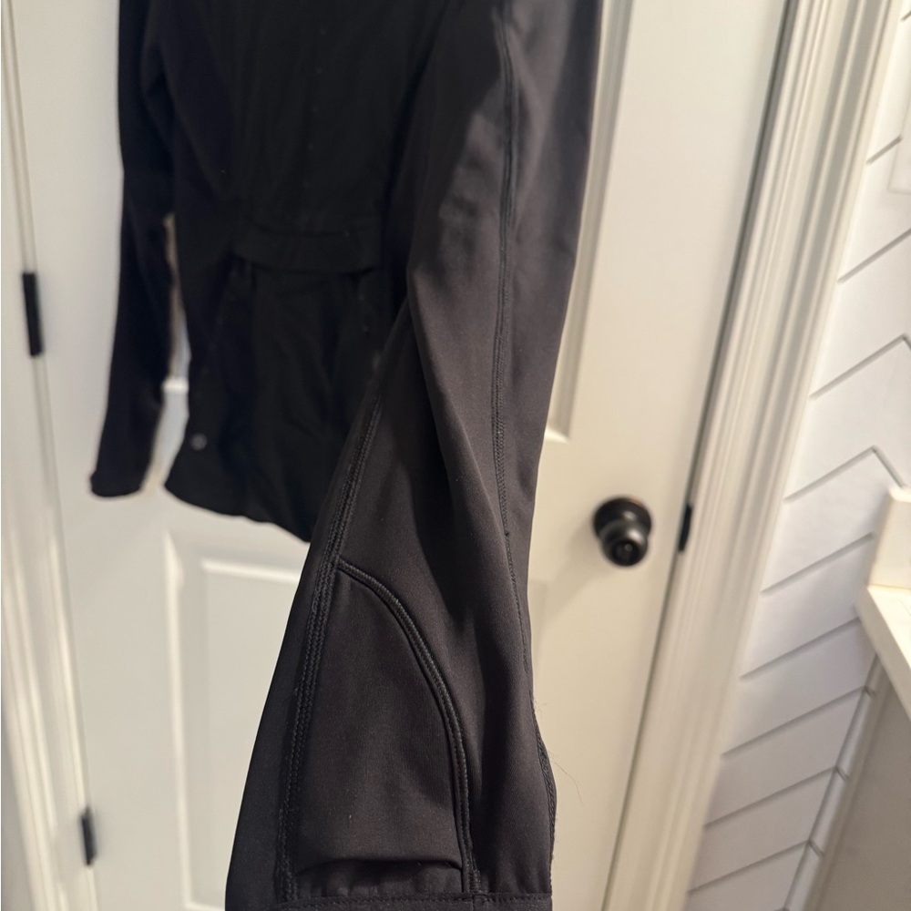 Lululemon jacket - Picture 8 of 8